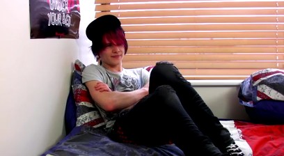 Emo Twink Damien Delivers A Load - Damien Winters