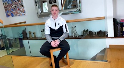 Young Straight Muscular Lad Wanks his Uncut Cock & Fires a Massive Load Over his Shoulder!