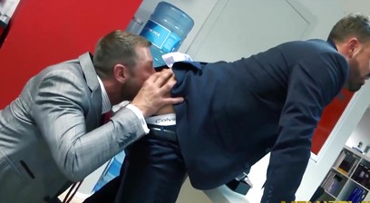 MENATPLAY Hunk In Suit Logan Moore Logan Moore Anal Fucked