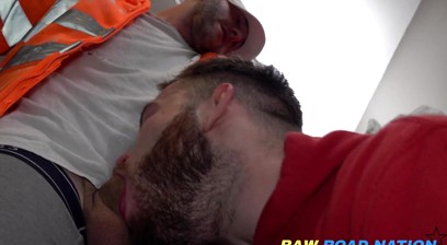 HORNY PAINTER TAKES OUT ANGER ON APPRENTICE'S CUNT WITH 10 INCH TOOL