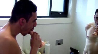 Young Roberto solo