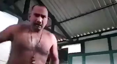 macho vergon con la verga bien parada