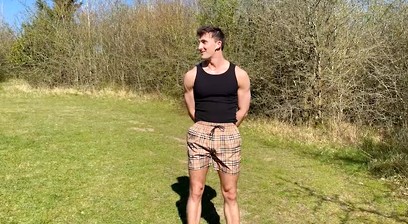 Muscular Hunk Carter