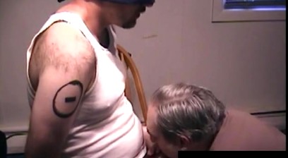 Blindfold straighty dick blown by mature DILF for cum
