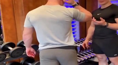 Peachyyboy shower and kiss