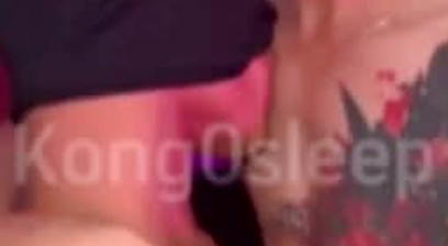 Vietnamese - Anh Kong đè thụi bé cent đẹp trai tatoo